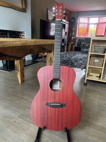 Tanglewood guitar crossroads - tanglewood,